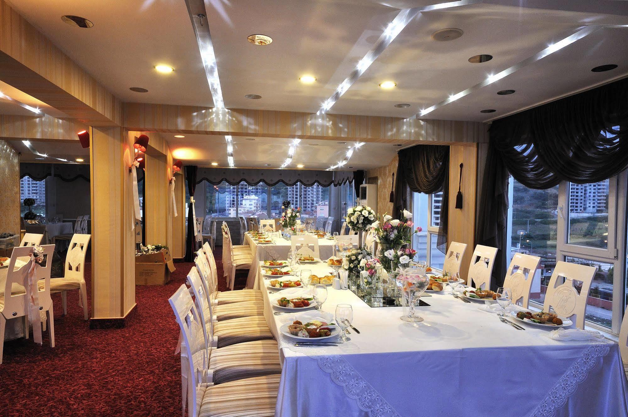 Grand Atakum Hotel Samsun Bagian luar foto