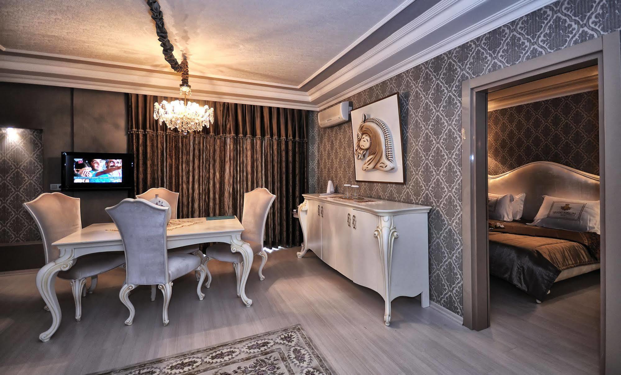 Grand Atakum Hotel Samsun Bagian luar foto