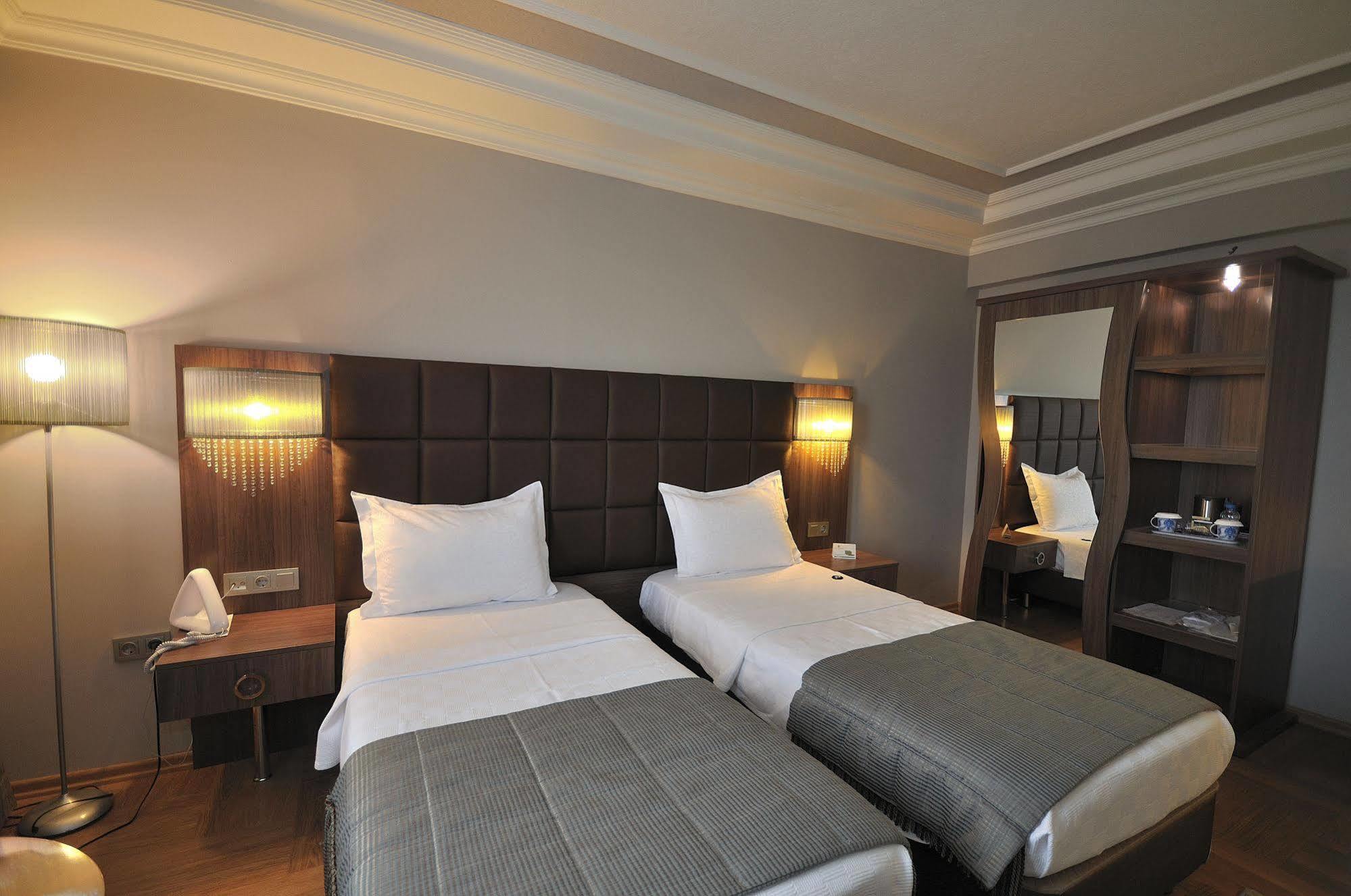 Grand Atakum Hotel Samsun Bagian luar foto