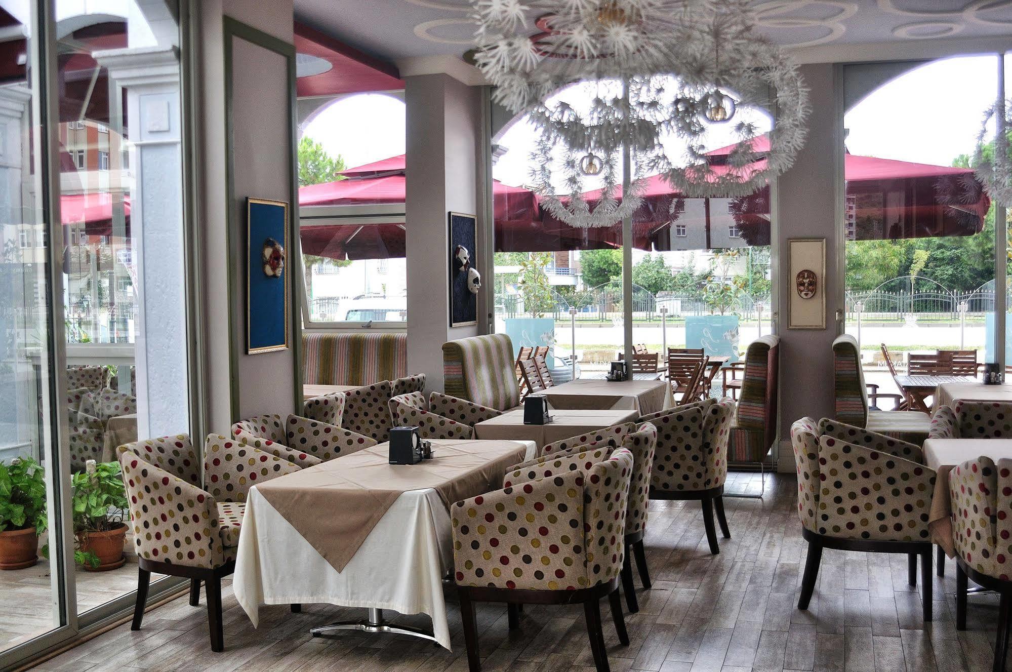 Grand Atakum Hotel Samsun Bagian luar foto